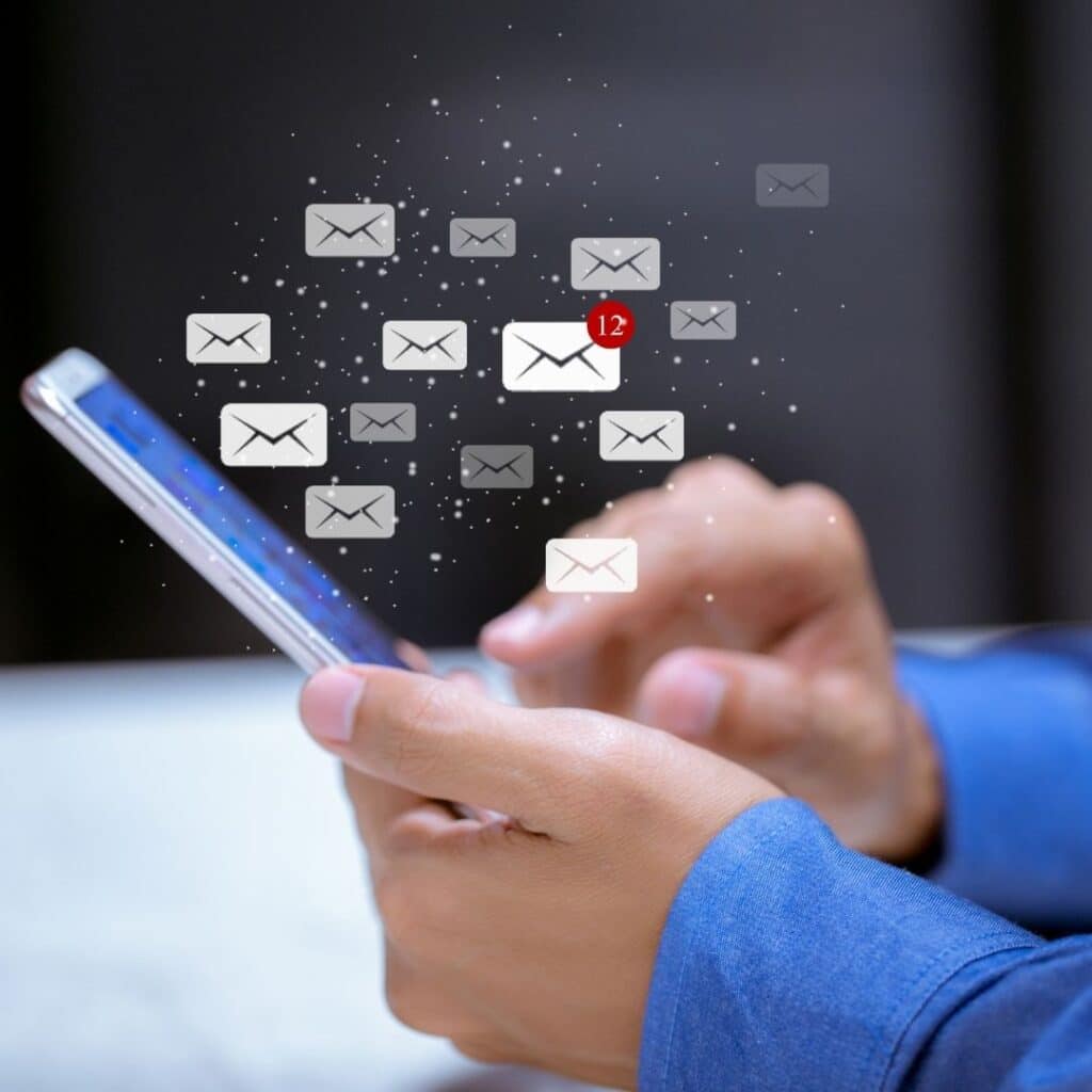 8 expert tips on how to organise your inbox